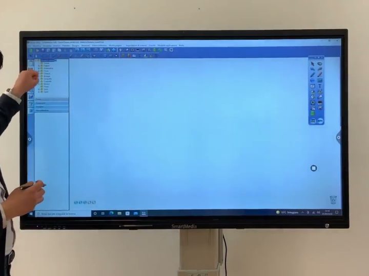 SmartMedia touch screen | Semplicità, praticità e piacere nell’utilizzo dei Monitor Interattivi